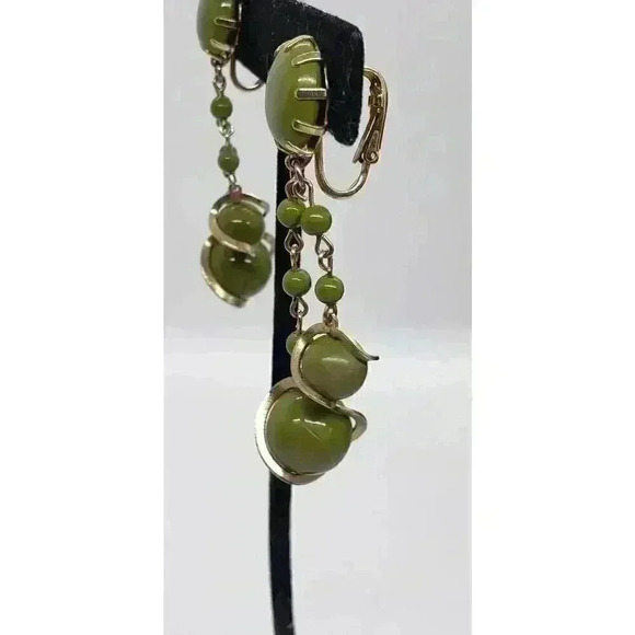 Vintage Green Earring Lucite Plastic Gold Atomic Swirl MCM Mid Century 50s Clip - Picture 2 of 8